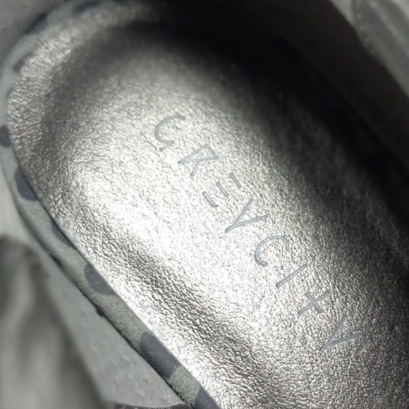 GREY CITY Pale Green Black Spotted Suede Lace-Up Stacked Platform Wedges EUC - Picture 2 of 16